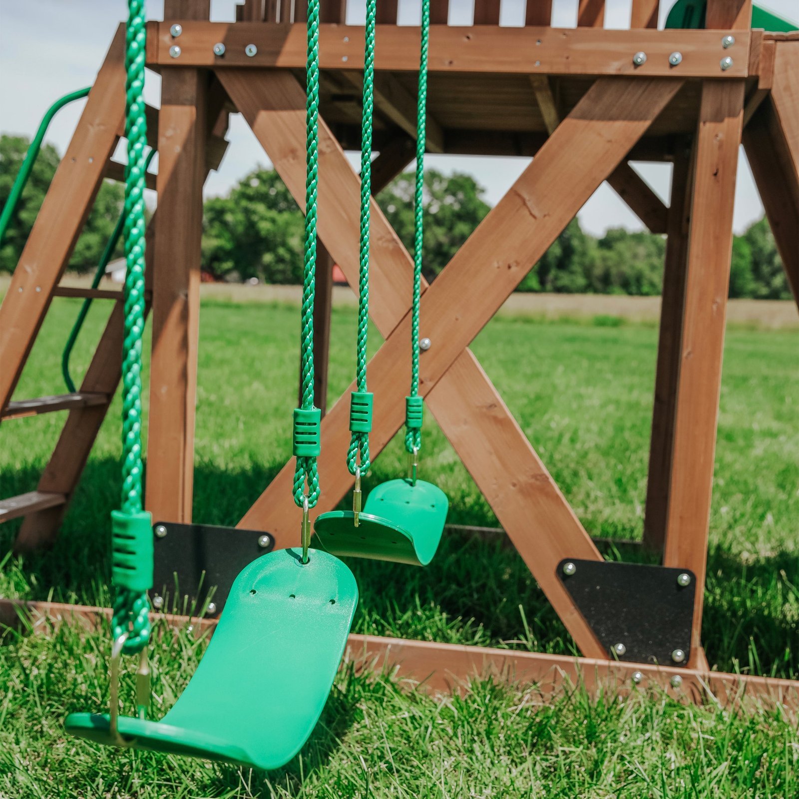 P10_Lightning_Ridge_Swings.jpg